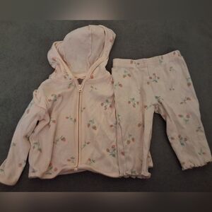 ​Carter's Baby Girl Strawberry Hoodie & Pants Set 3-6M